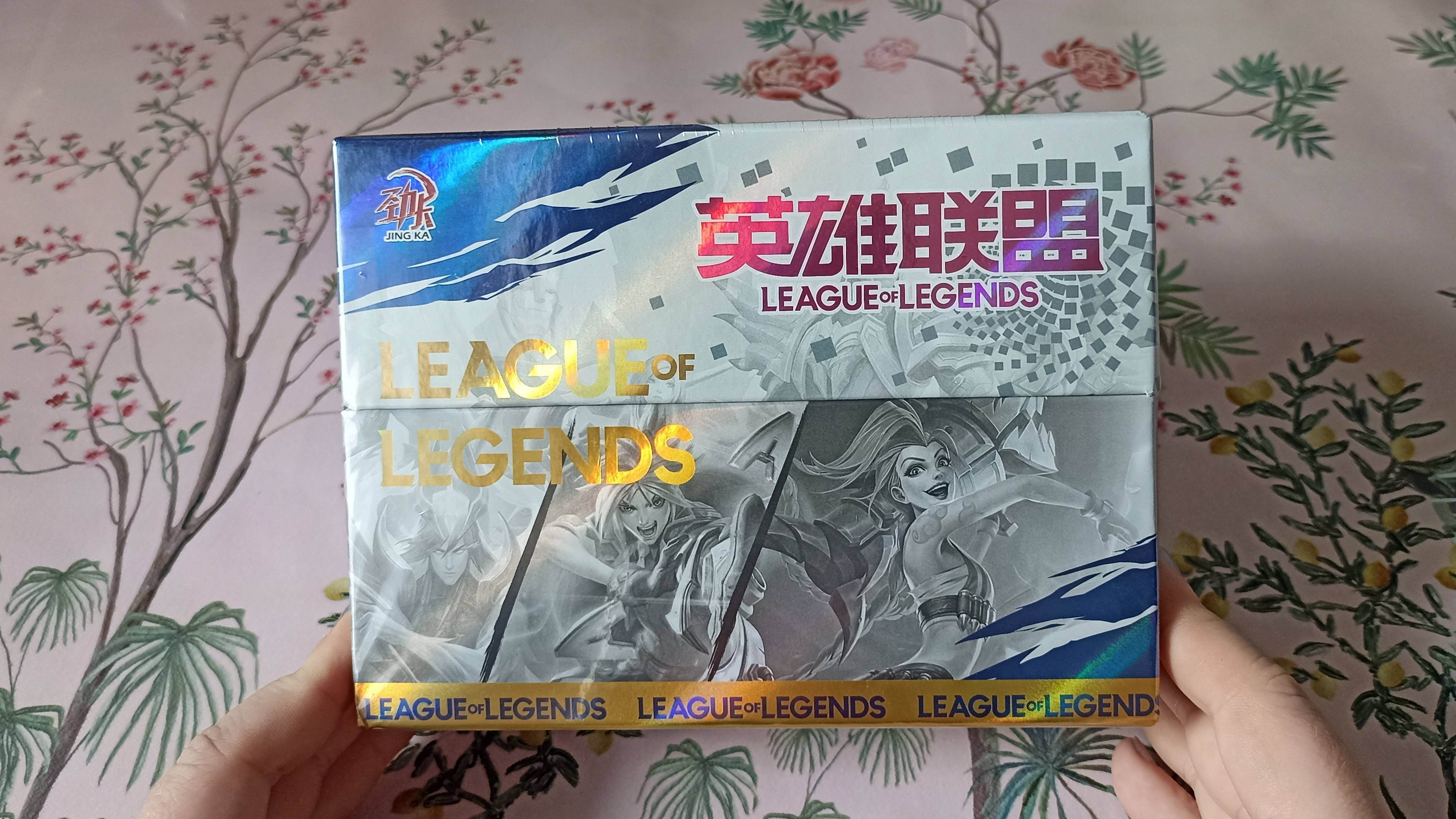 Боксик коллекционных карт по игре  Лига легенд №2