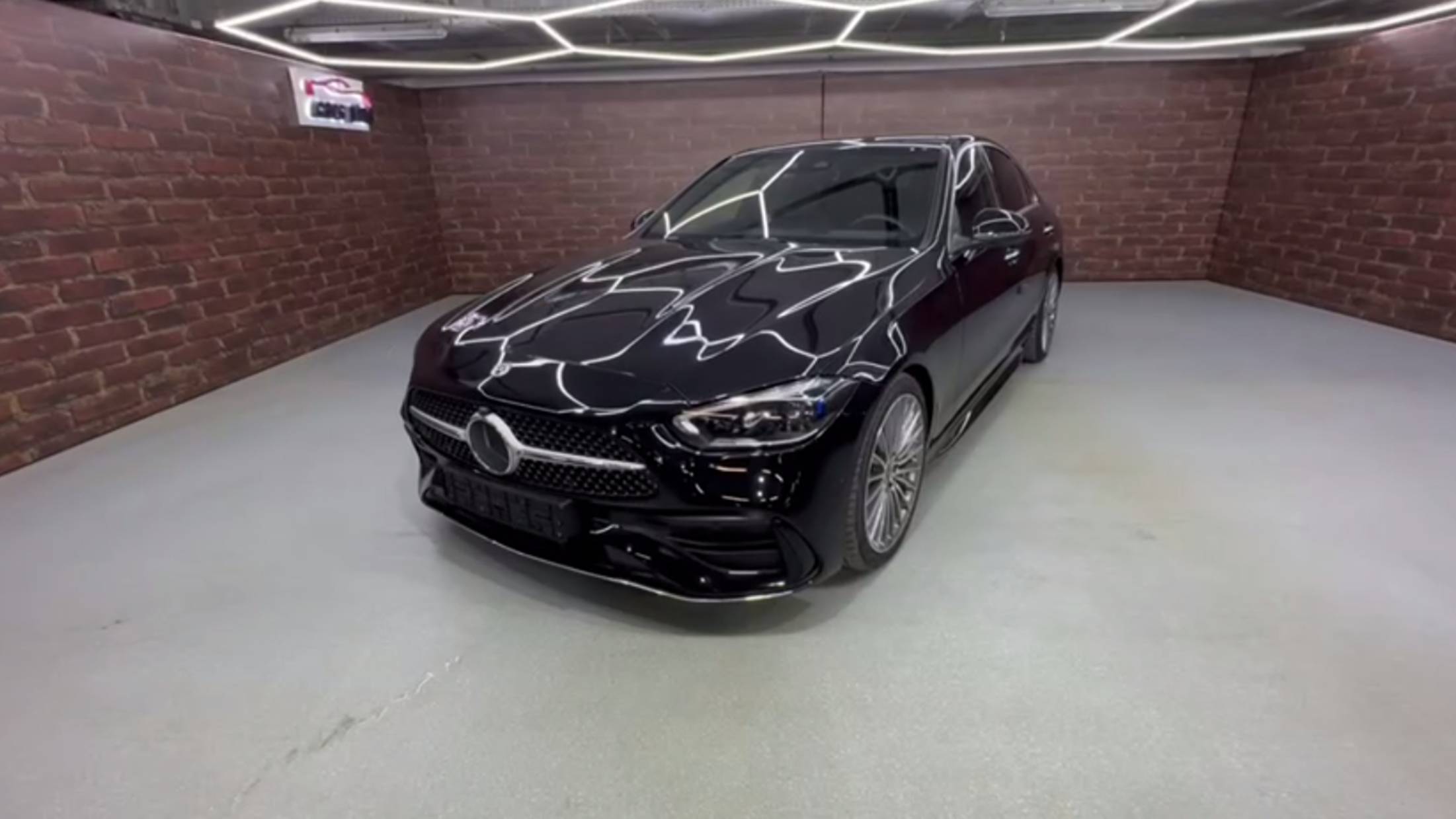 В наличии Mercedes Benz C 300👇