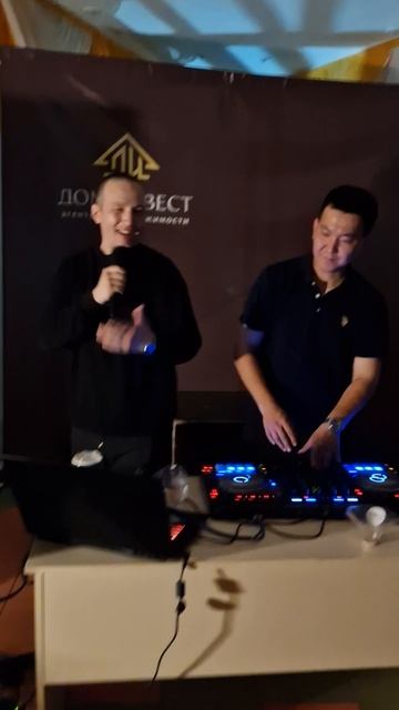 Спектакль окончен! Игорь DJ NO_ONE и МС Эдвард на встрече выпускников МАН РС (Я)!  09.08.2025
