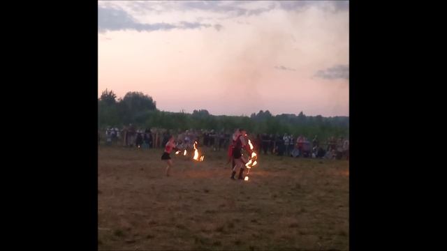 Огненное шоу на Фентази Фесте 2025