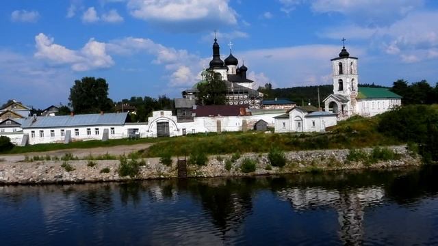 Горицкий Воскресе́нский монастырь — женский
