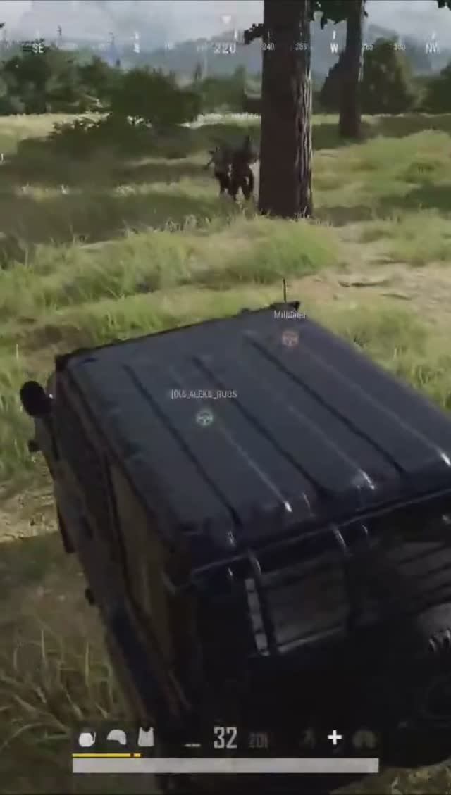 УАЗ СНОСИТ СРАЗУ ВСЮ КОМАНДУ ТРОЙНОЙ СТРАЙК ПРИКОЛ PUBG 2024 #приколы #short #pubg