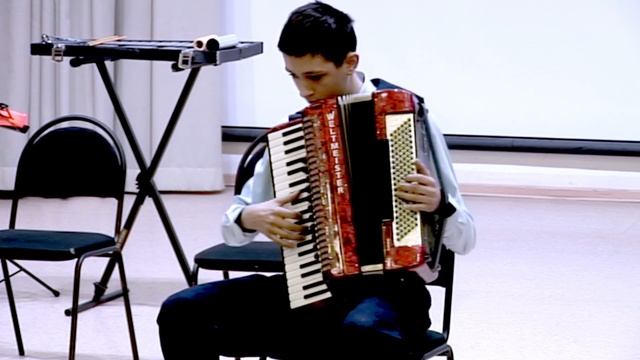 Герман Колодяжный (аккордеон) - Евгений Дога. Вальс из к/ф"Мой ласковый и нежный зверь"