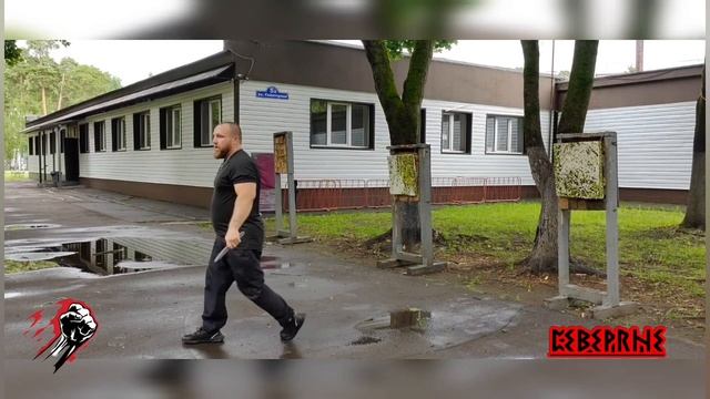 Немного метания ножей в Глуховском парке Северянами 🔪👊