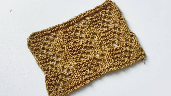 Красивый и легкий ажурный узор для джемпера, футболки, палантина