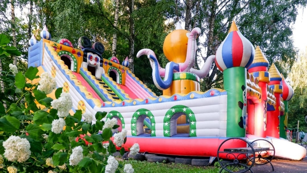 Парк культуры и отдыха "Семейный" Атракционы