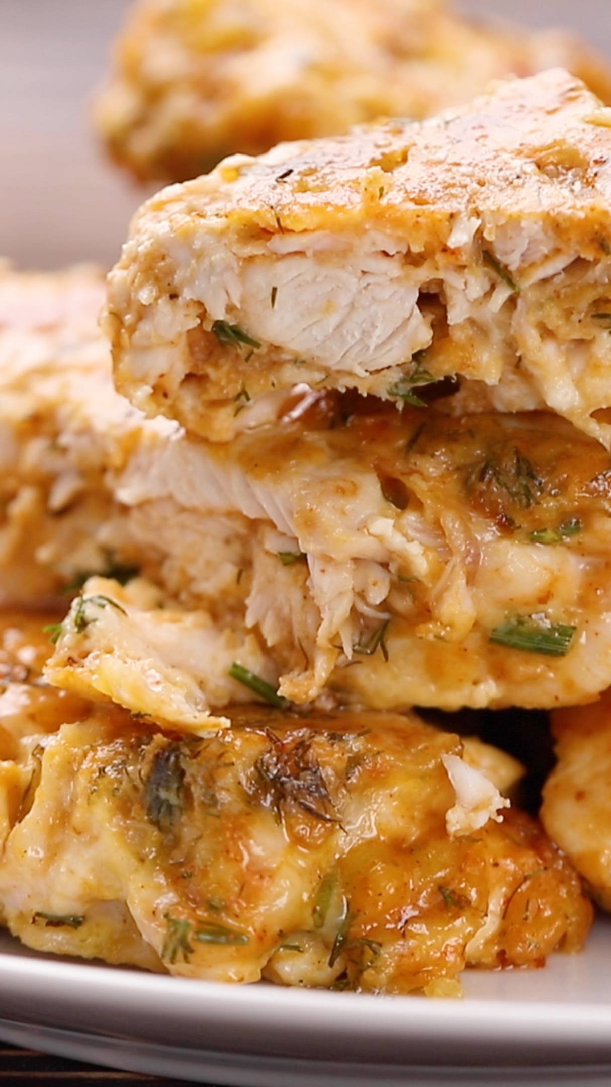 Это бомба! Рубленное куриное филе с сыром и зеленью