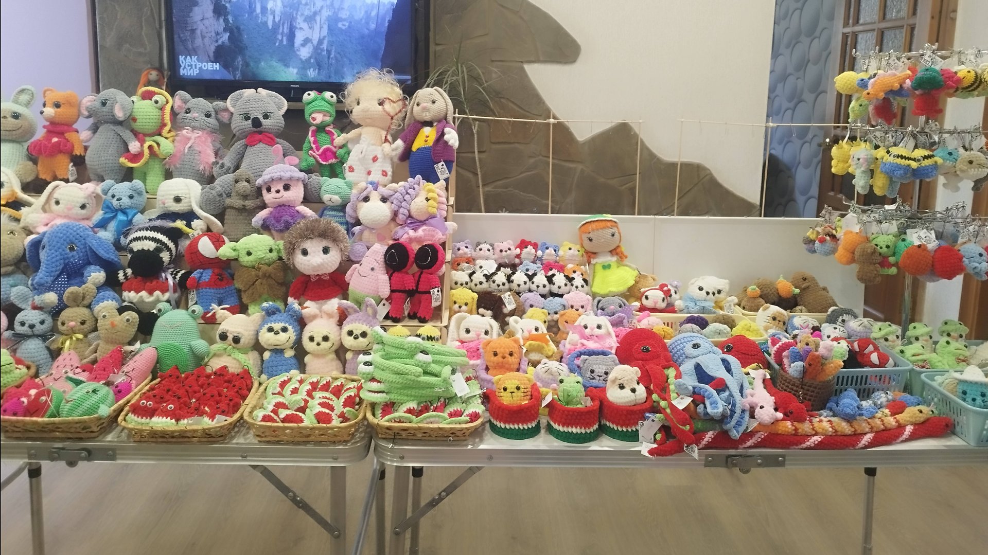 Раскладка всех имеющихся игрушек, готовлюсь к фестивалю