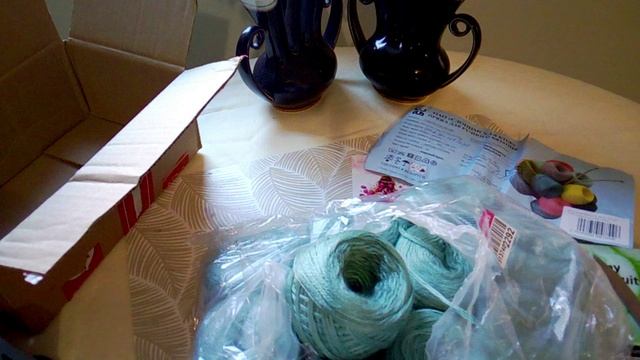 Вязальные будни.Кофточка №Неаполь"на финише.*Планы еще на лето.*Прогулка в парке.