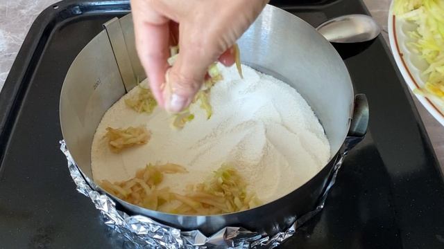 Сейчас самое время для такого пирога. Насыпной Яблочный пирог