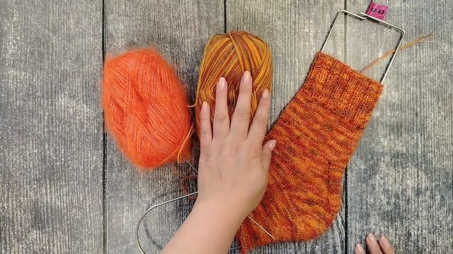 СП "Носочный календарь 2025"/август/По мотивам книги, песни, фильма... /участник 23.