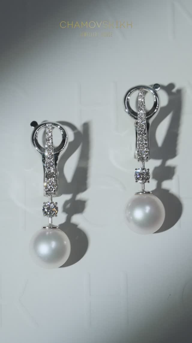 Серьги с жемчугом и бриллиантами