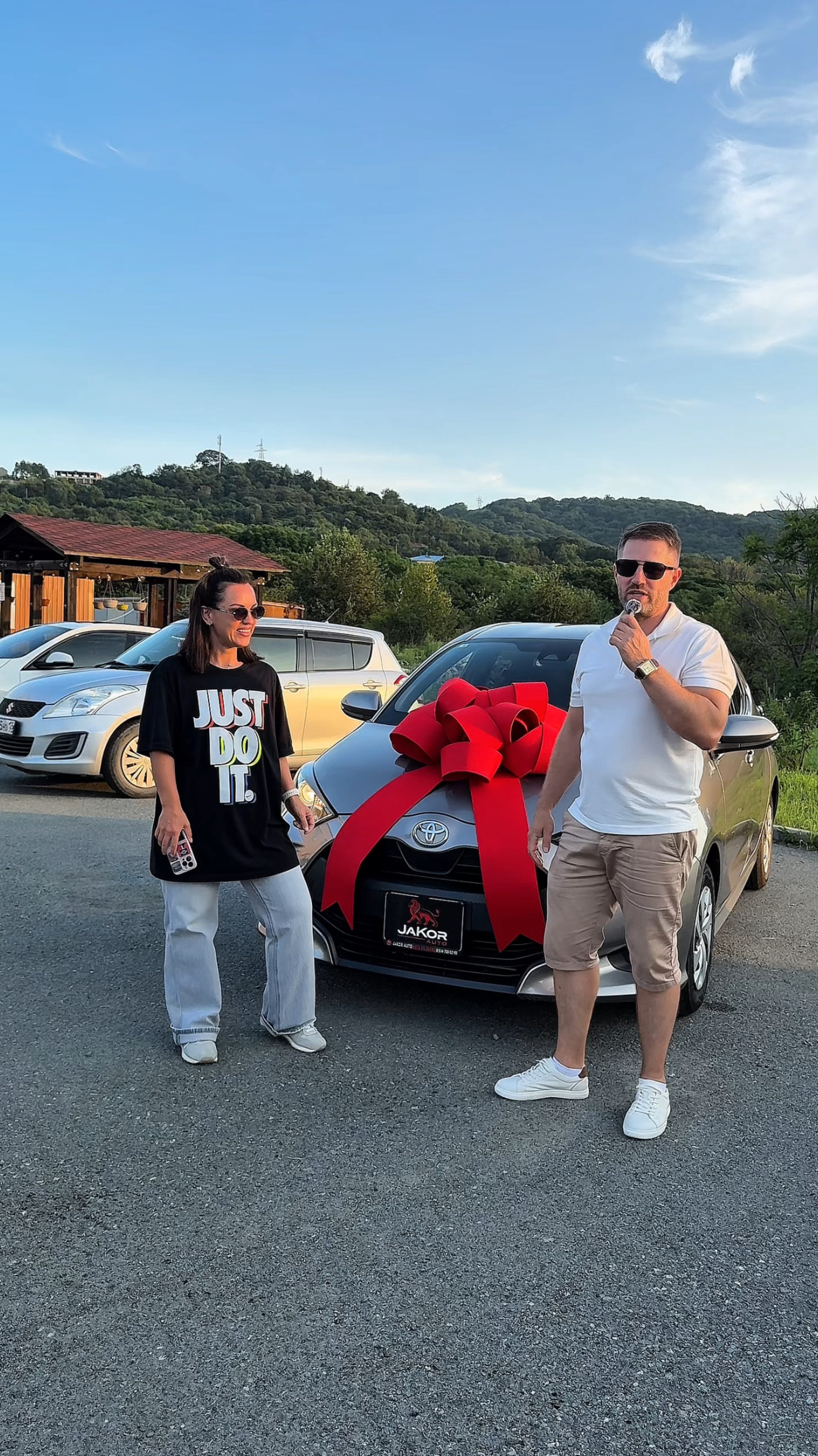 ВРУЧАЕМ YARIS CROSS нашей заказчице, авто из Японии, Кореи, Китая 89147095299