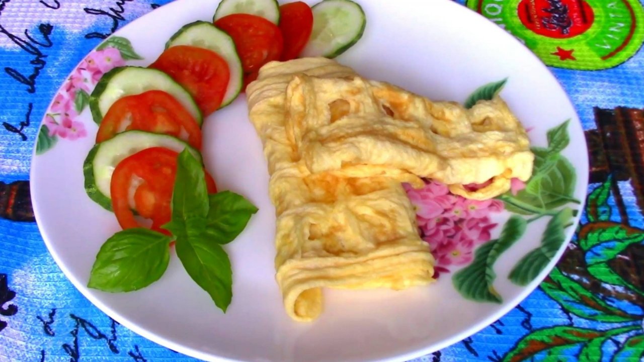 Омлет с сыром в вафельнице мультипекаря