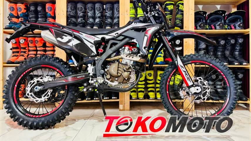 Мотоцикл Regulmoto CR-Z 300