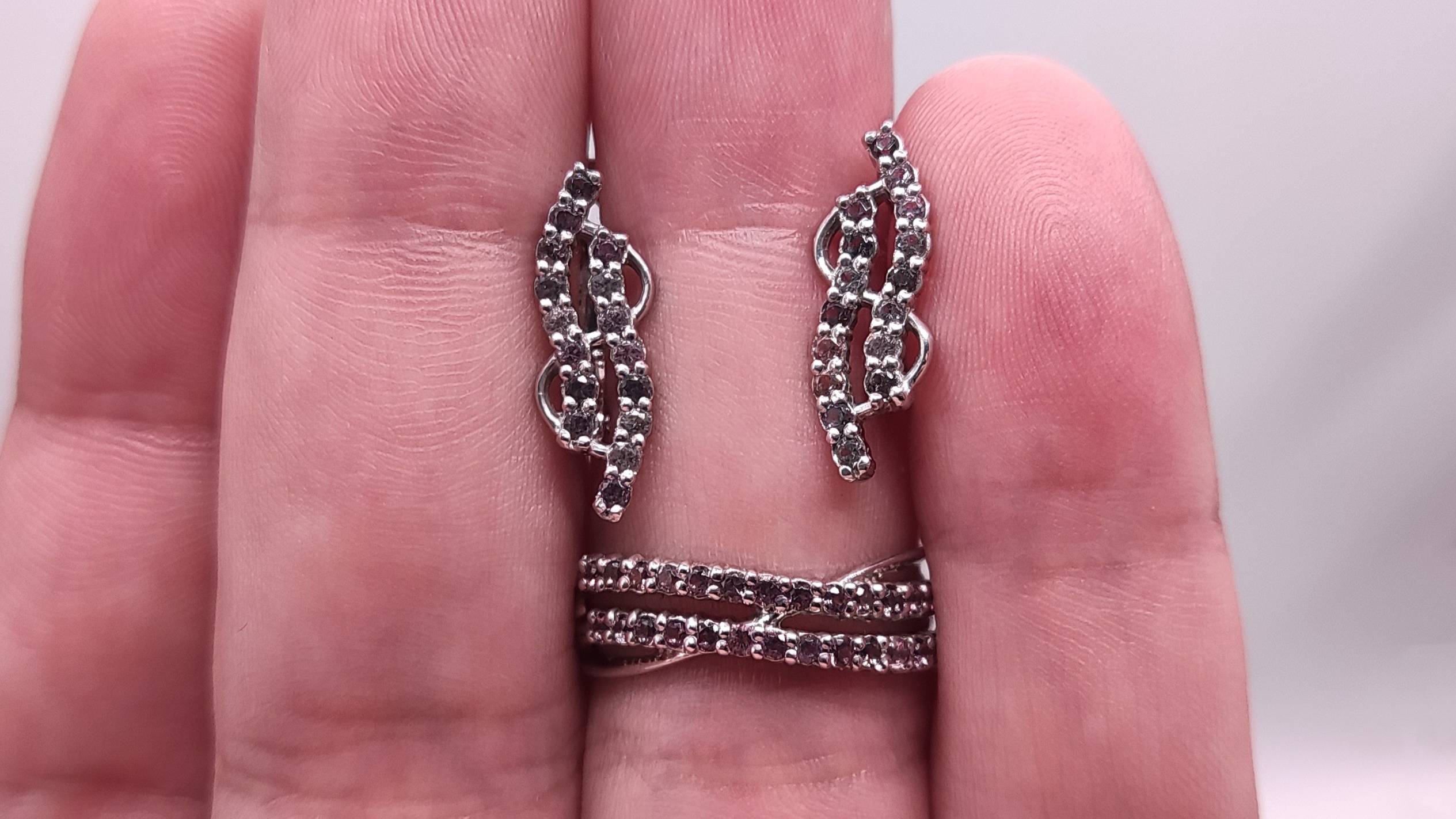 Серьги и кольцо с камнями Шпинель разноцветная. Таиланд