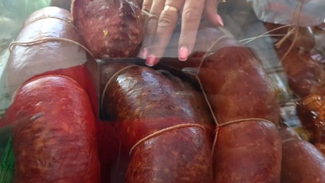 Соль-Илецк.
Мясная точка на рынке