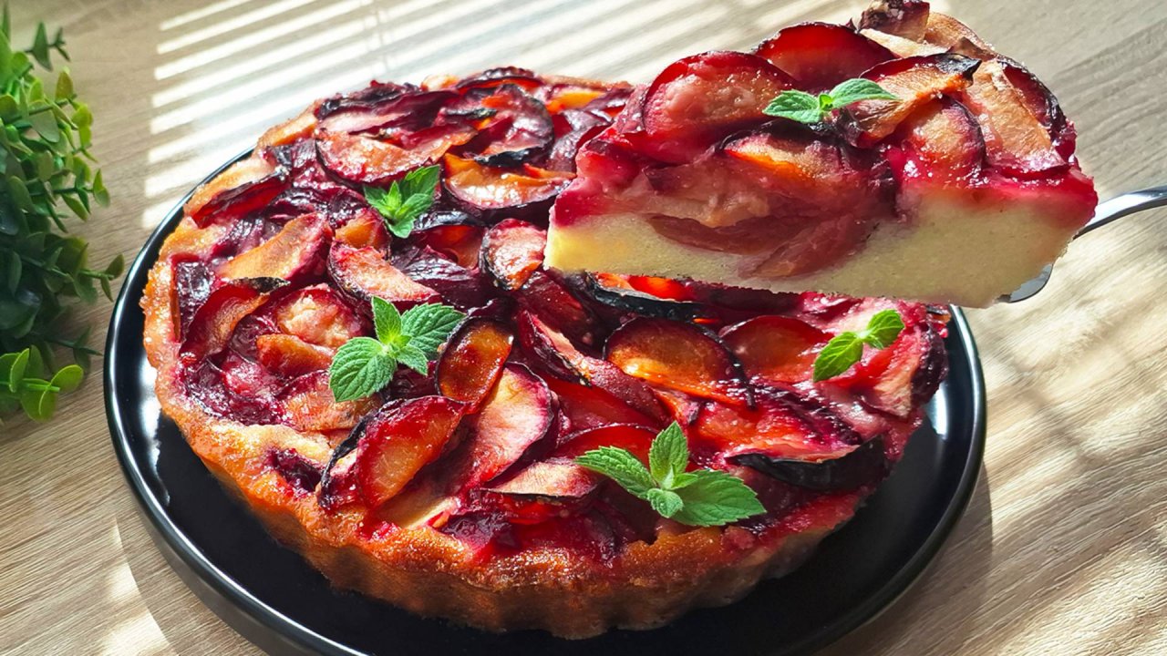 Сливовый пирог, который вы захотите приготовить прямо сейчас! 🔥 очень вкусно!