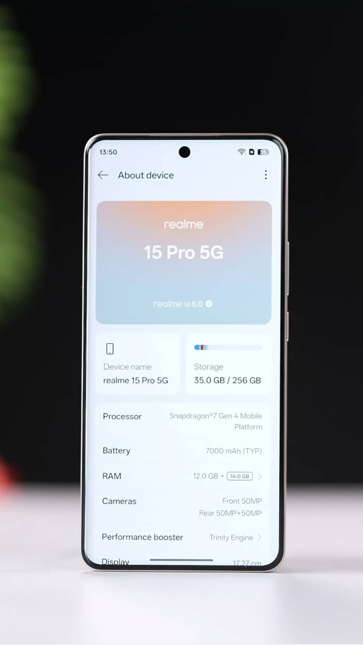 Realme 15 Pro и 15 5G - Прокаченный ИИ 🤖 в свежих ТОПОВЫХ новинках из поднебесной ✨#shorts #15Pro