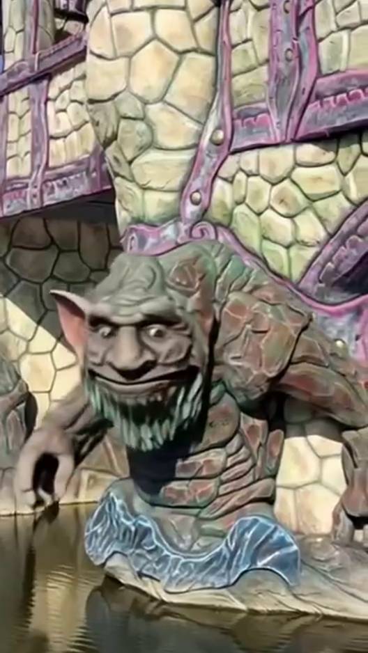 Мост на  даче  из  арт бетона скульптуры.обзор.