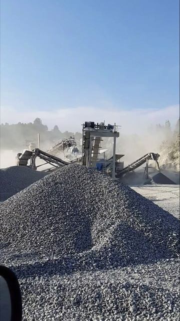 Камнедробильная фабрика на Черемшанском карьере