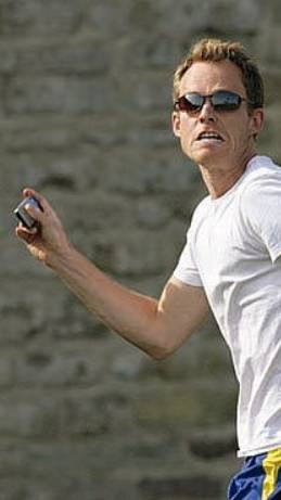 Mobile Phone Throwing World Cup