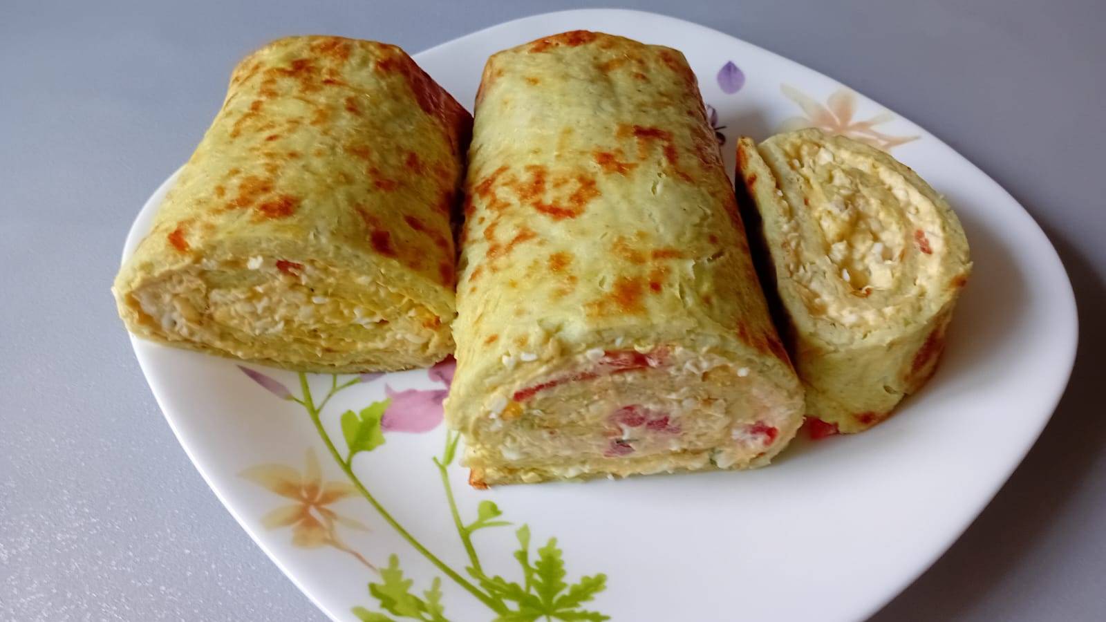 Кабачковый рулет с начинкой