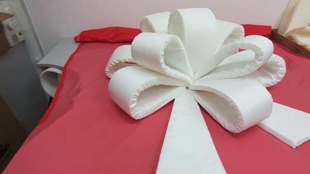 Большой белый бант на авто 1 метр — эффектный подарок за одну минуту!