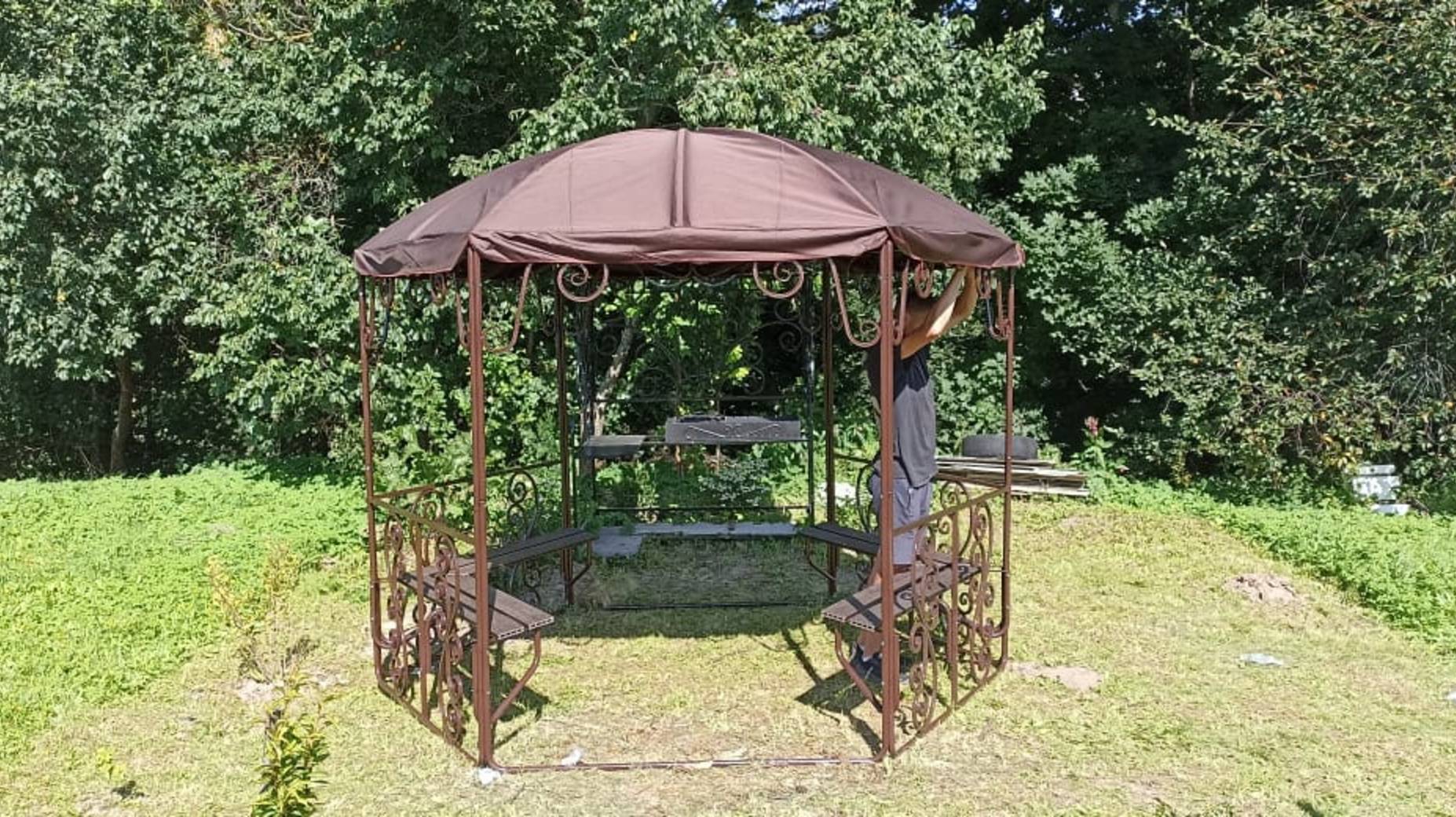 Процесс сборки беседки Верона