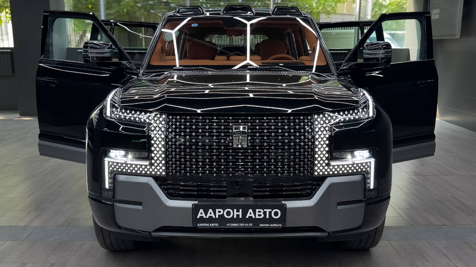 2025 BYD Yangwang U8 - Полноразмерный, высокотехнологичный внедорожник класса люкс