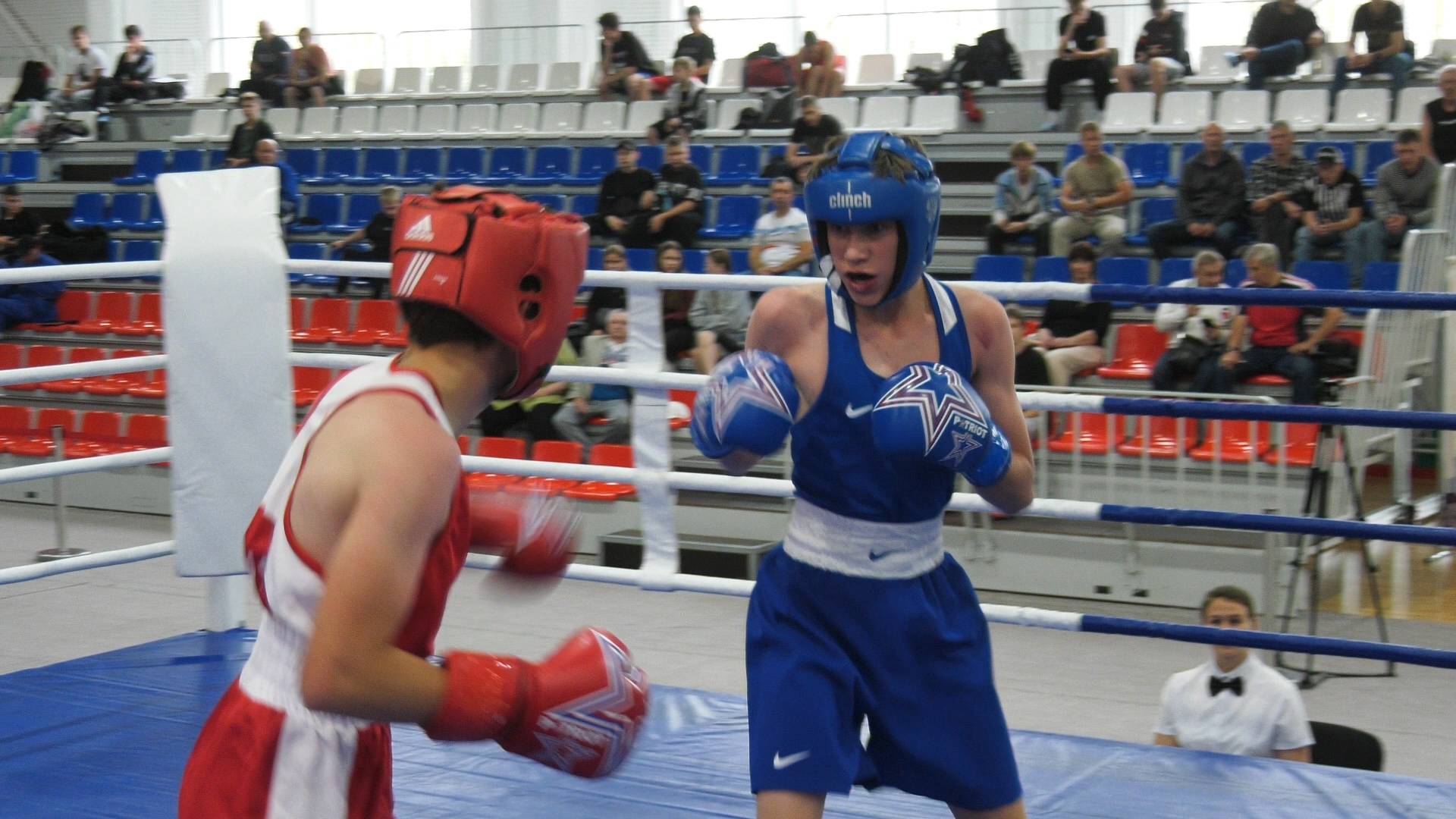 В Копейске проходит турнир по боксу