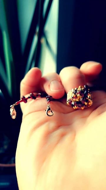 Красный гранат и турмалин