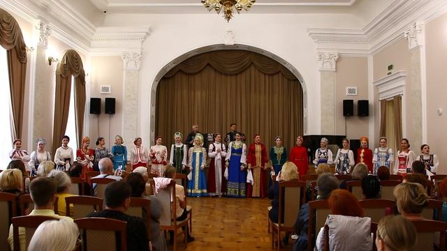 Ансамбль солистов «Русские узоры» - «Не туман, Маша»