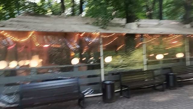 ЛЕТО, ПОМЕДЛИ ПРОЩАТЬСЯ