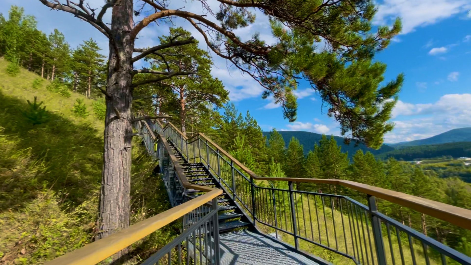 Восхождение на Торгашинский хребет по самой длинной лестнице в России. Красноярск. Эпизод 9