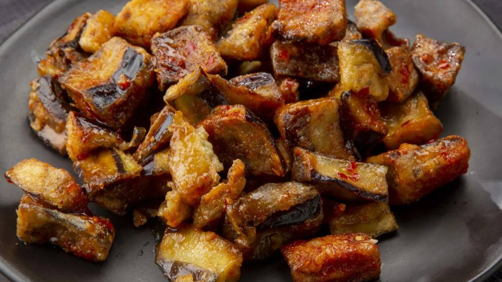 Хрустящие баклажаны на сковороде.