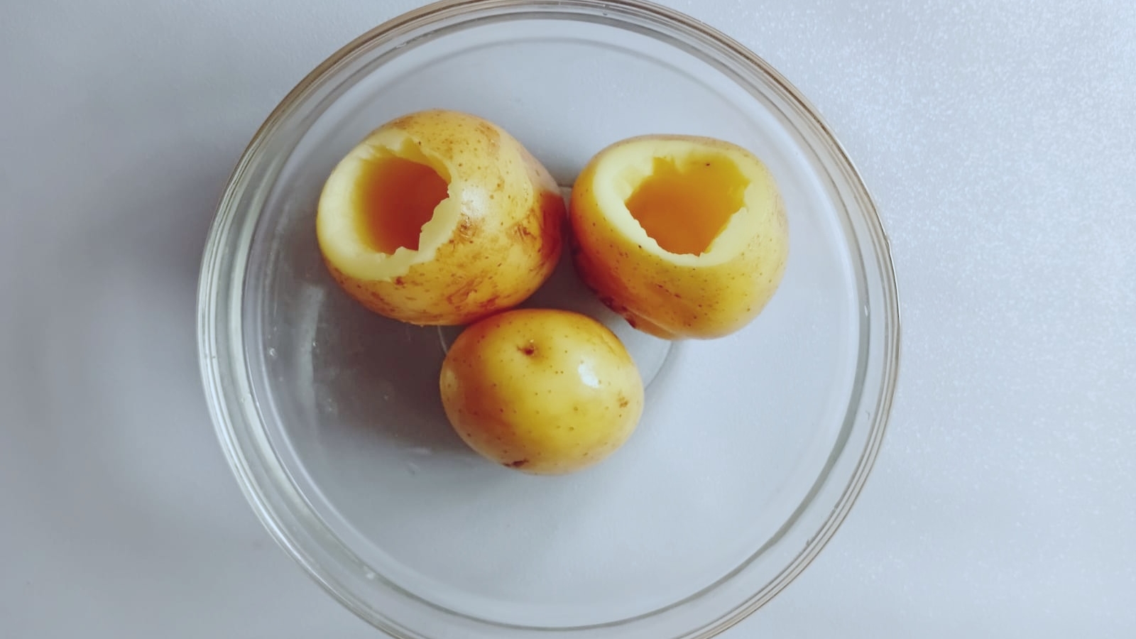 Гнезда картофельные с грибной икрой