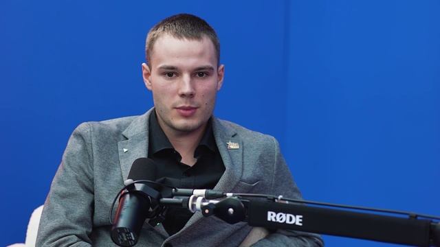 Что, если бы за чистоту во дворах отвечали не люди, а автономные роботы? 🤔