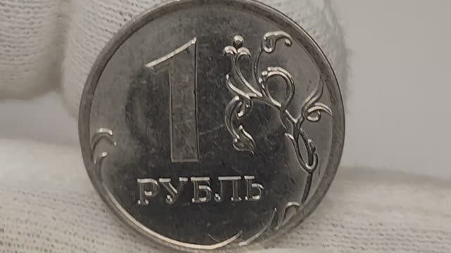 Цена Двух разновидностей. Монета 1 рубль 2018 года. #coin  #нумизматика #old money coins price