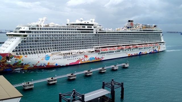 Genting Dream занял 7е место среди лучших судов большого размера.