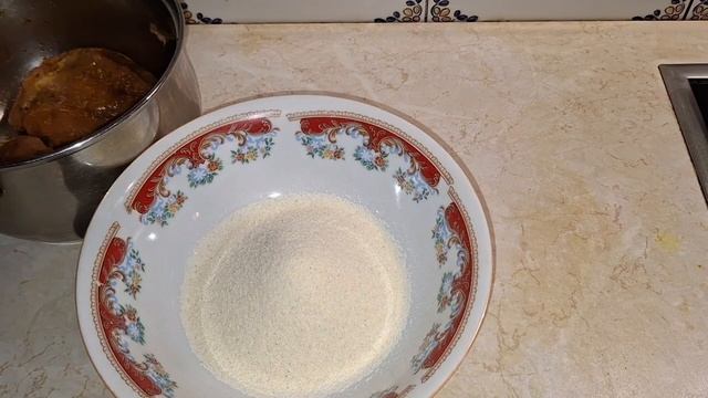 Рецепт. Пикантные мясо в манной планировке.