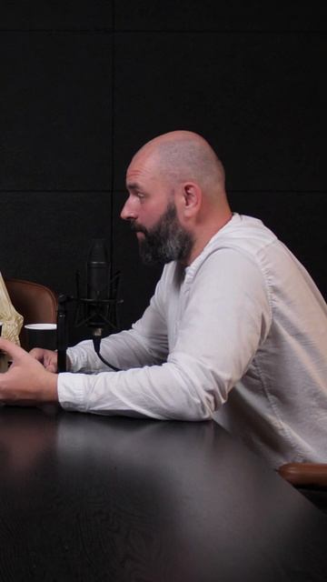 Ваш диван на механизме все-равно заскрипит