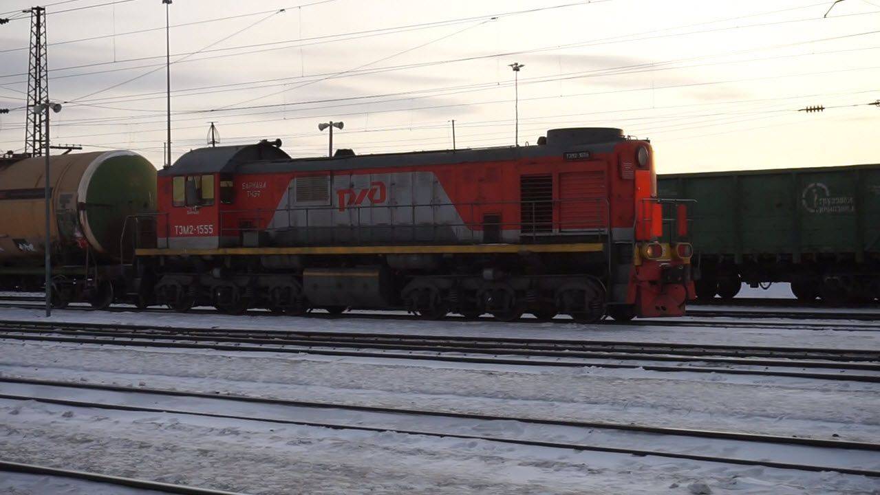 Тепловоз ТЭМ2-1555. "Дедушка" в работе.