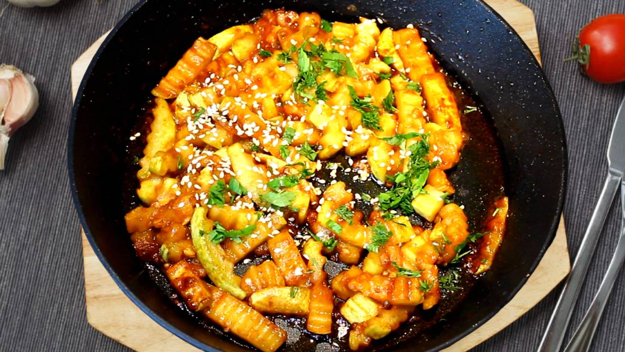 📌 Кабачки жареные с соевым соусом, мёдом и чесноком