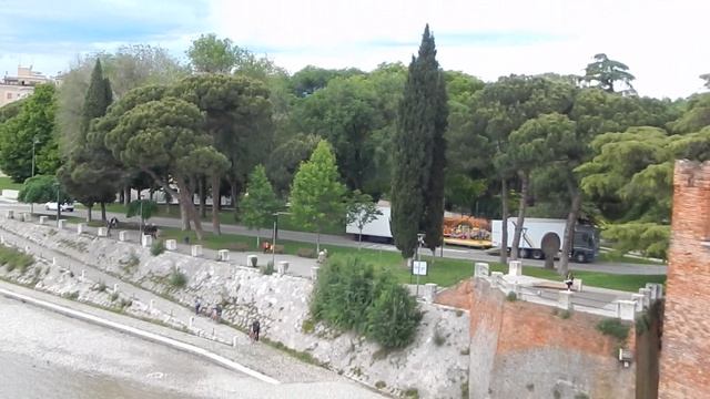 Река Адидже в Вероне с моста Скалигеров!