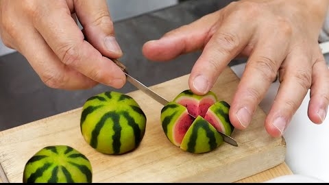 из Японии с вкусняшками