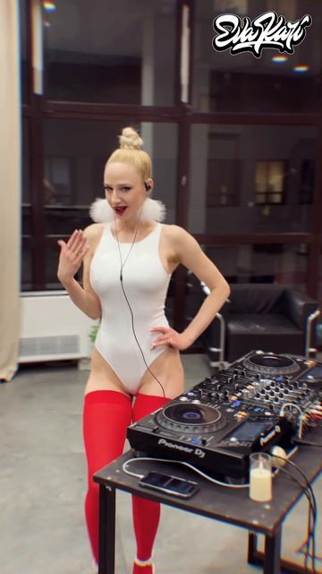 ⏪️▶️⏸️⏩️ #evakari #djevakari #music #techhouse #housemusic