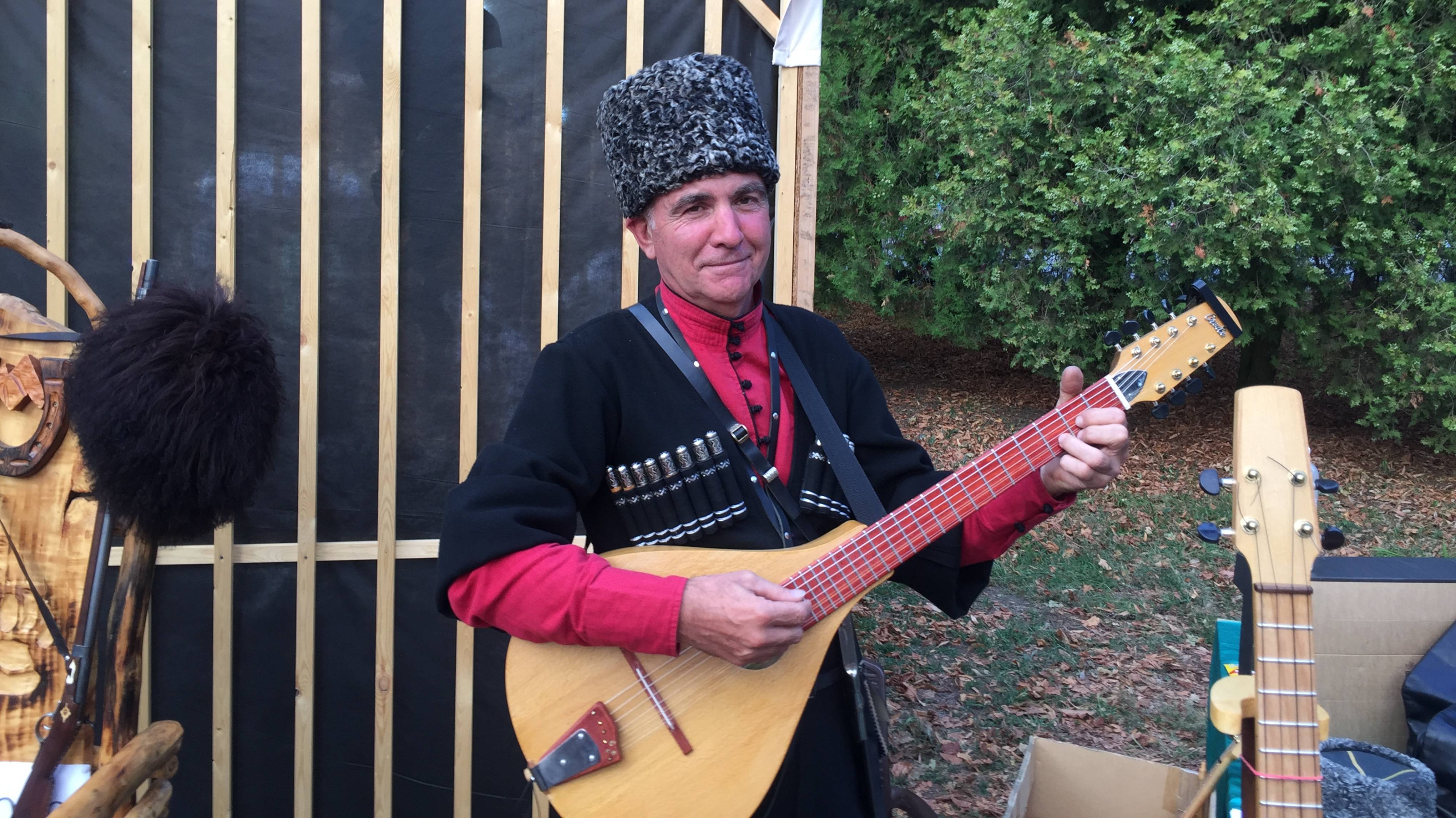 Фестиваль цветов " Уже не лето" в Нальчике. На отдых в Нальчик Кабардино-Балкария