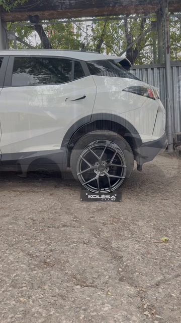 GAC GS3 на примерке дисков в 18-ом диаметре