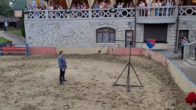 Замок Нессельбек и настоящий Рыцарский турнир